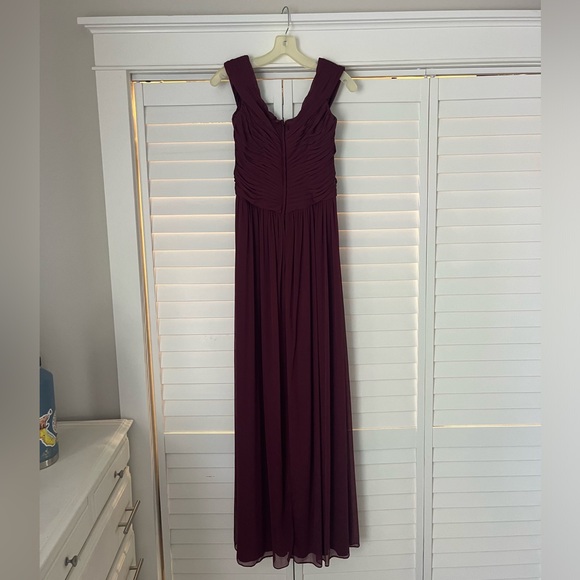 Brand New David’s Bridal Off the Shoulder Dress - Wine/Size 8 - Picture 2 of 7